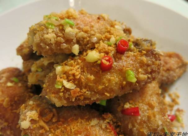 D02. Deep-Fried Chicken Wings 鸡翅